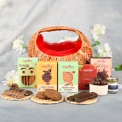 World of Sweet Treats Gift Basket