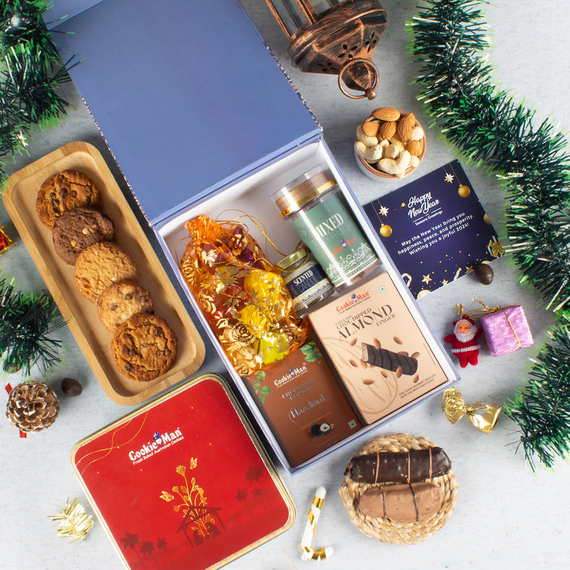 Christmas Gift Hamper with Cookies & Chocolates