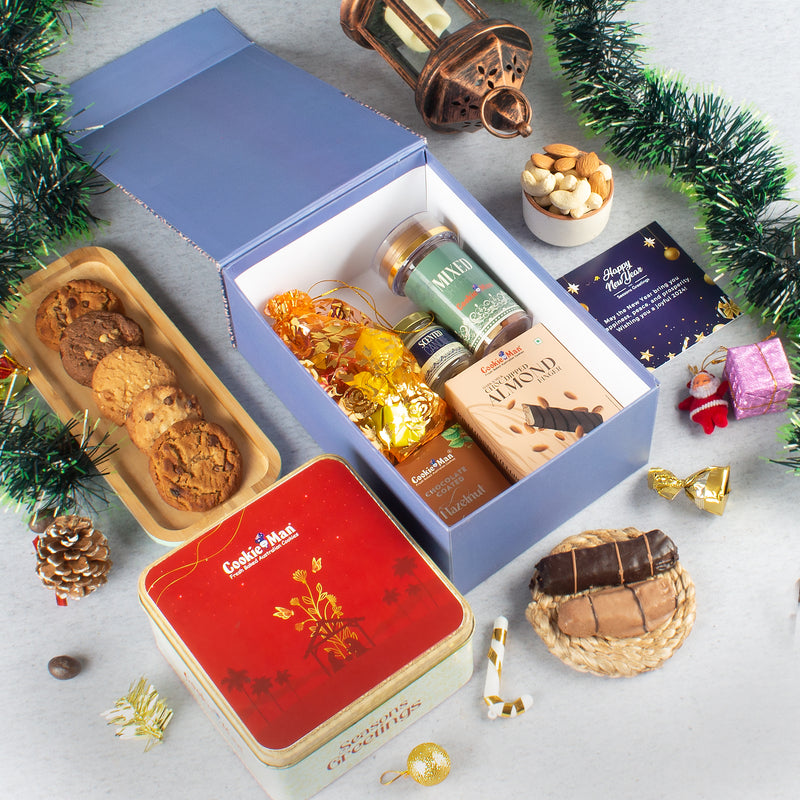 Christmas Gift Hamper with Cookies & Chocolates