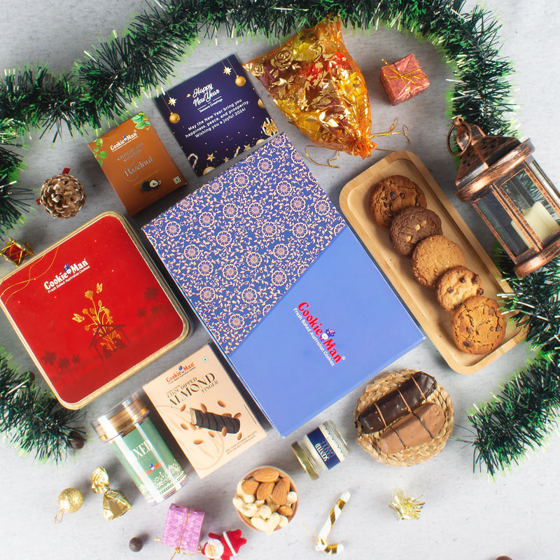 Christmas Gift Hamper with Cookies & Chocolates